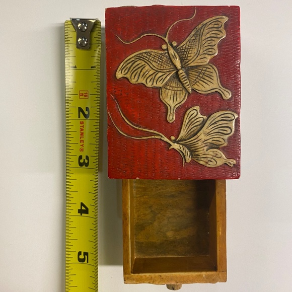 Butterfly Jewelry Box in Stone - Picture 10 of 12